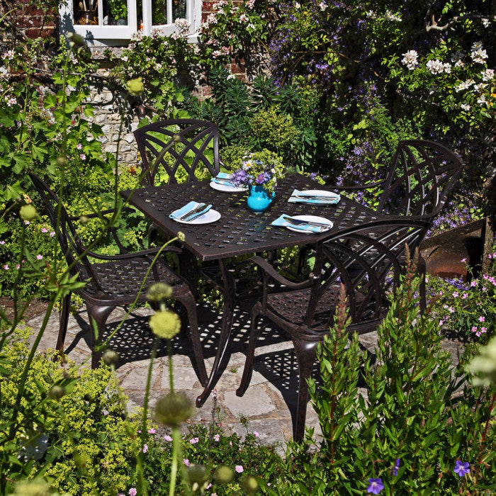 LUCY Tisch (4 Personen Set)