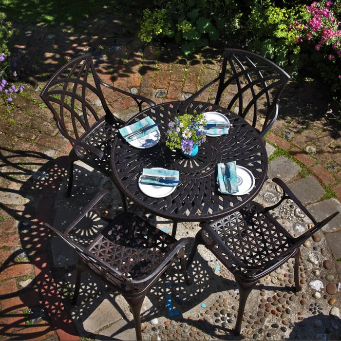 Mia: Rundes Gartentisch Set für 4 Personen in Bronze