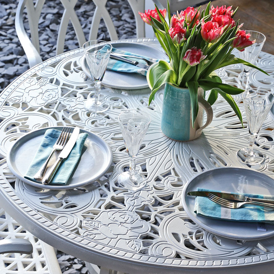 FLORA Tisch (4 Personen Set)