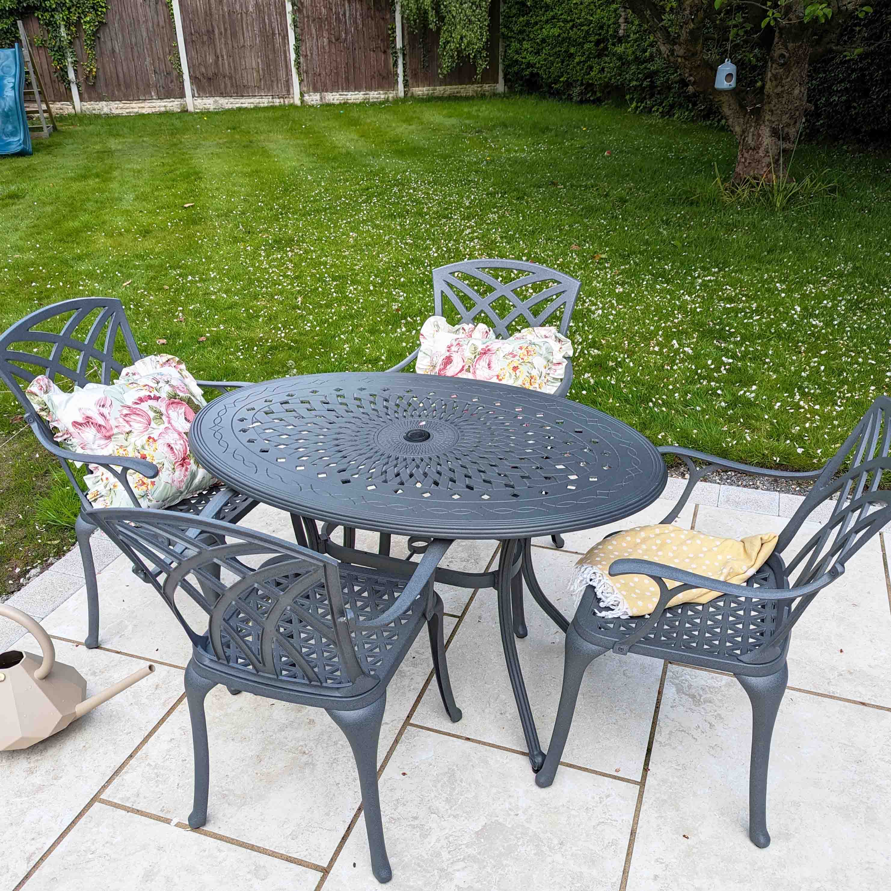 Daisie Tisch (4 Personen Set)