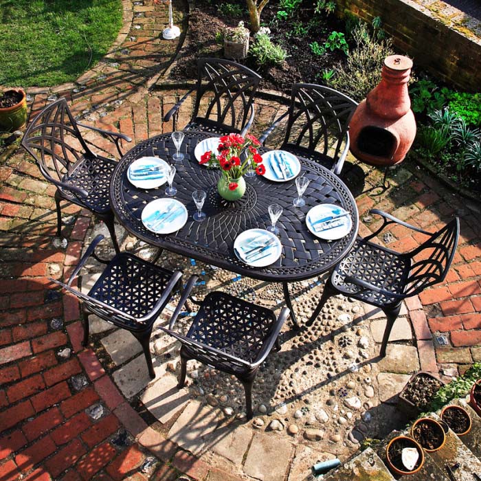 June: Ovales 6-Sitzer Terrassenset aus Aluminium