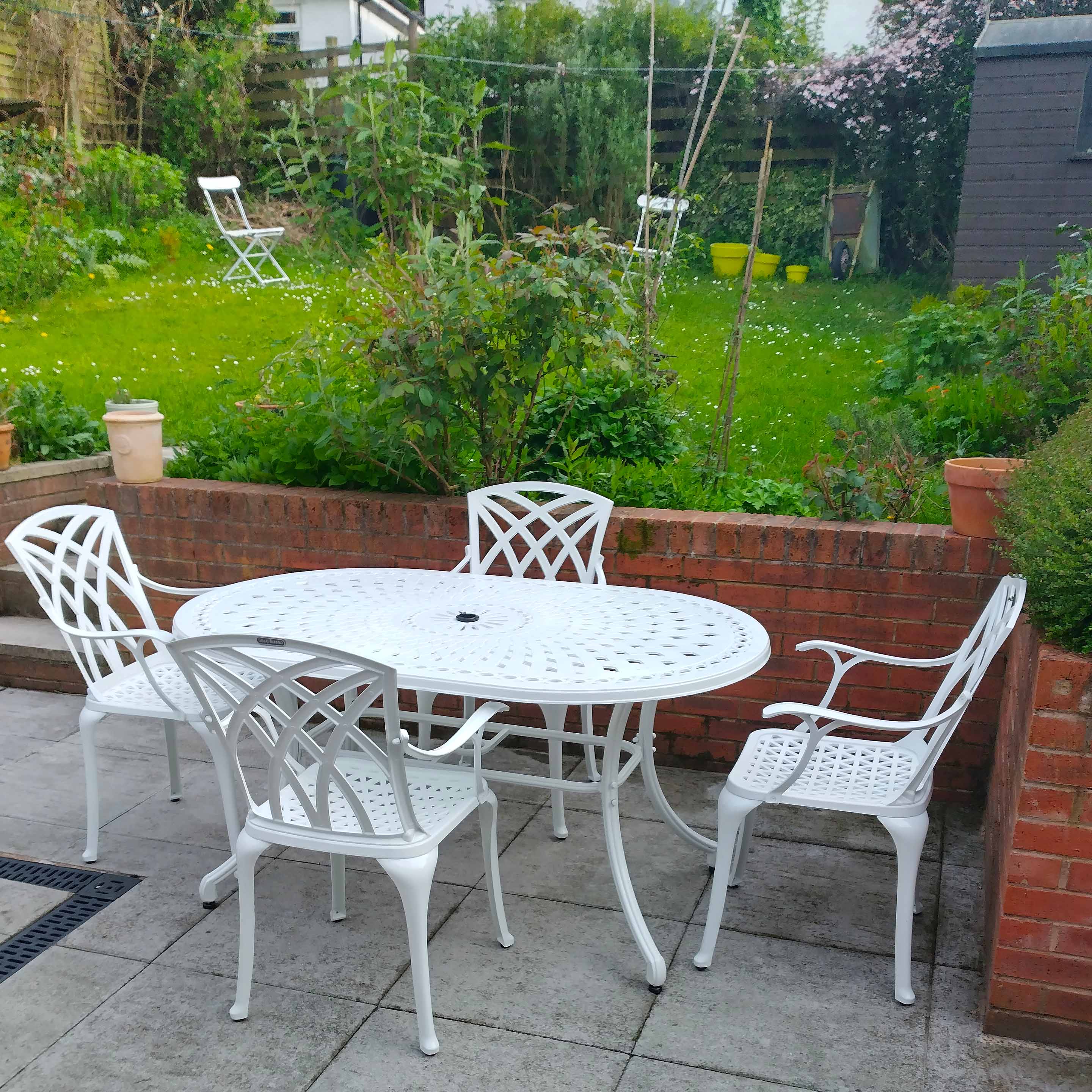 JUNE Tisch (4 Personen Set)