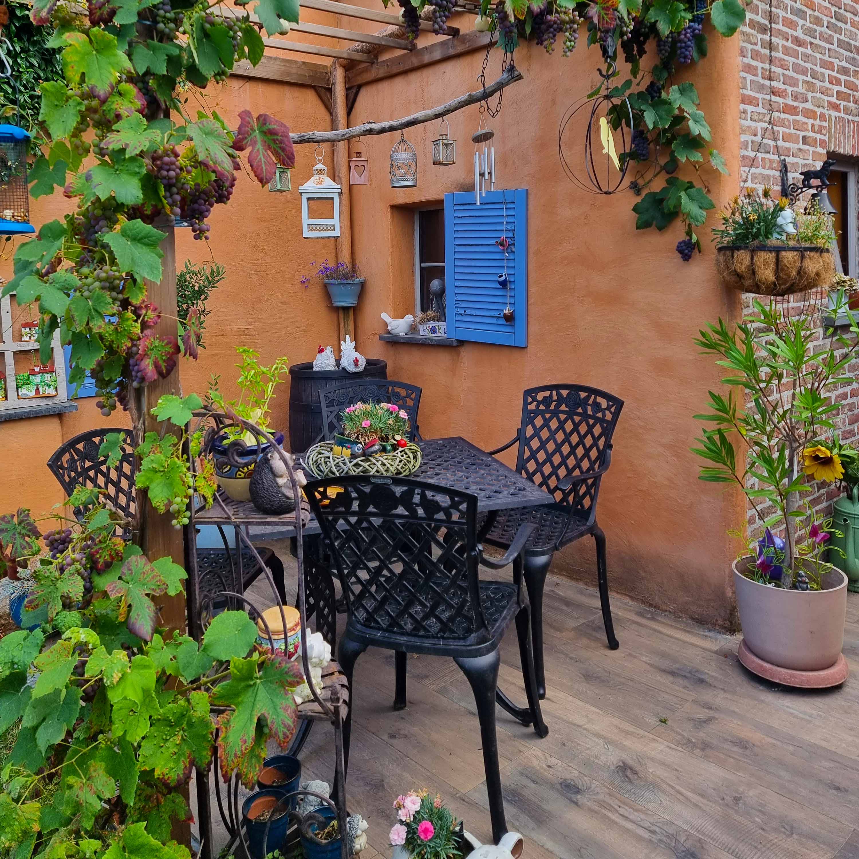 LUCY Tisch (4 Personen Set)