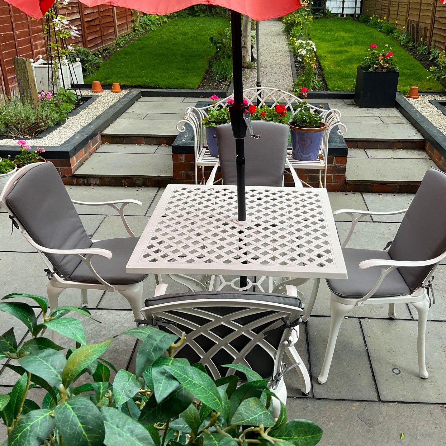 LUCY Tisch (4 Personen Set)