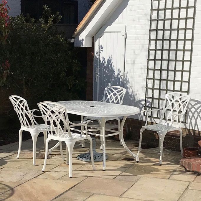 JUNE Tisch (4 Personen Set)