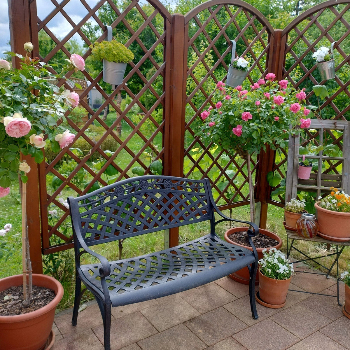 Quelle est la meilleure profondeur pour un banc de jardin ?