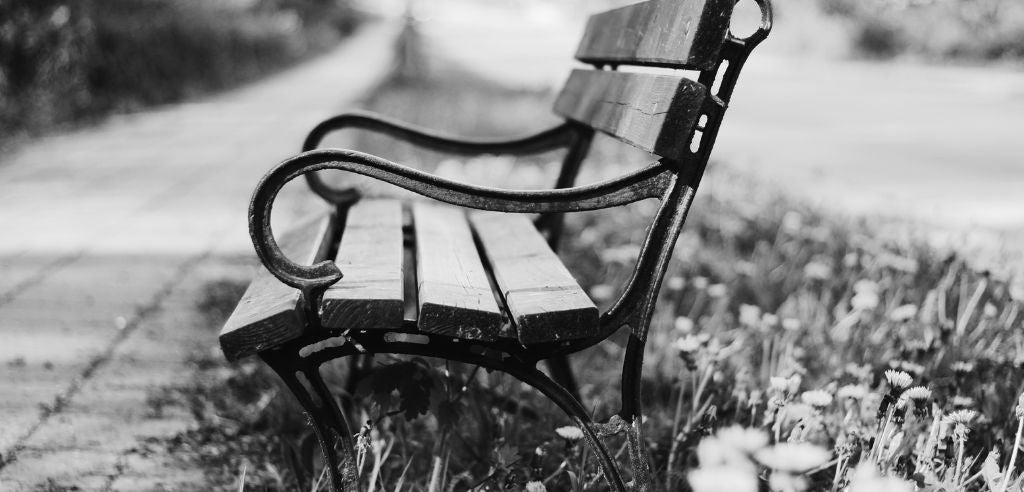 Welche Gartenbänke rosten nicht? Die besten Materialien im Vergleich