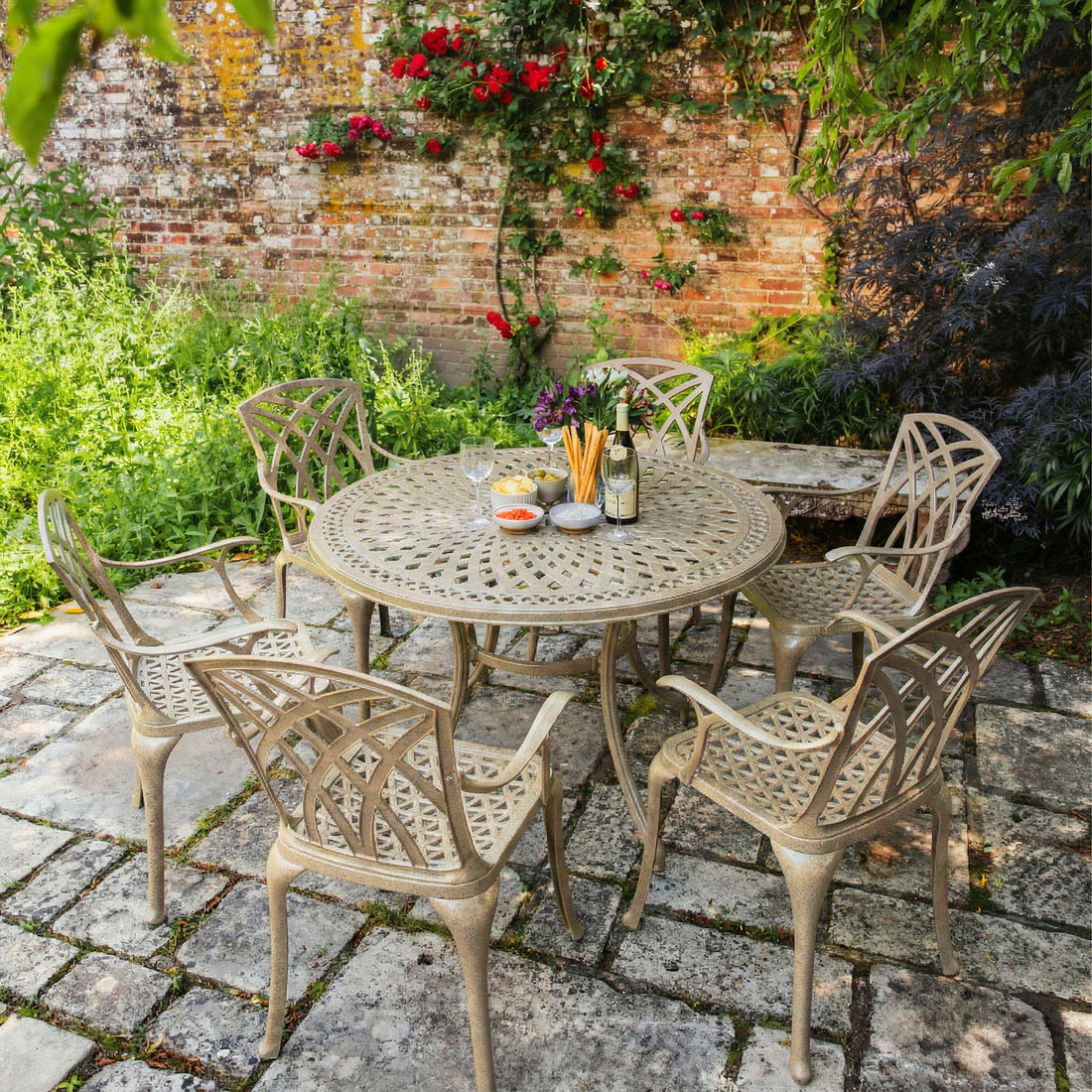 ALICE Tisch (6 Personen Set)