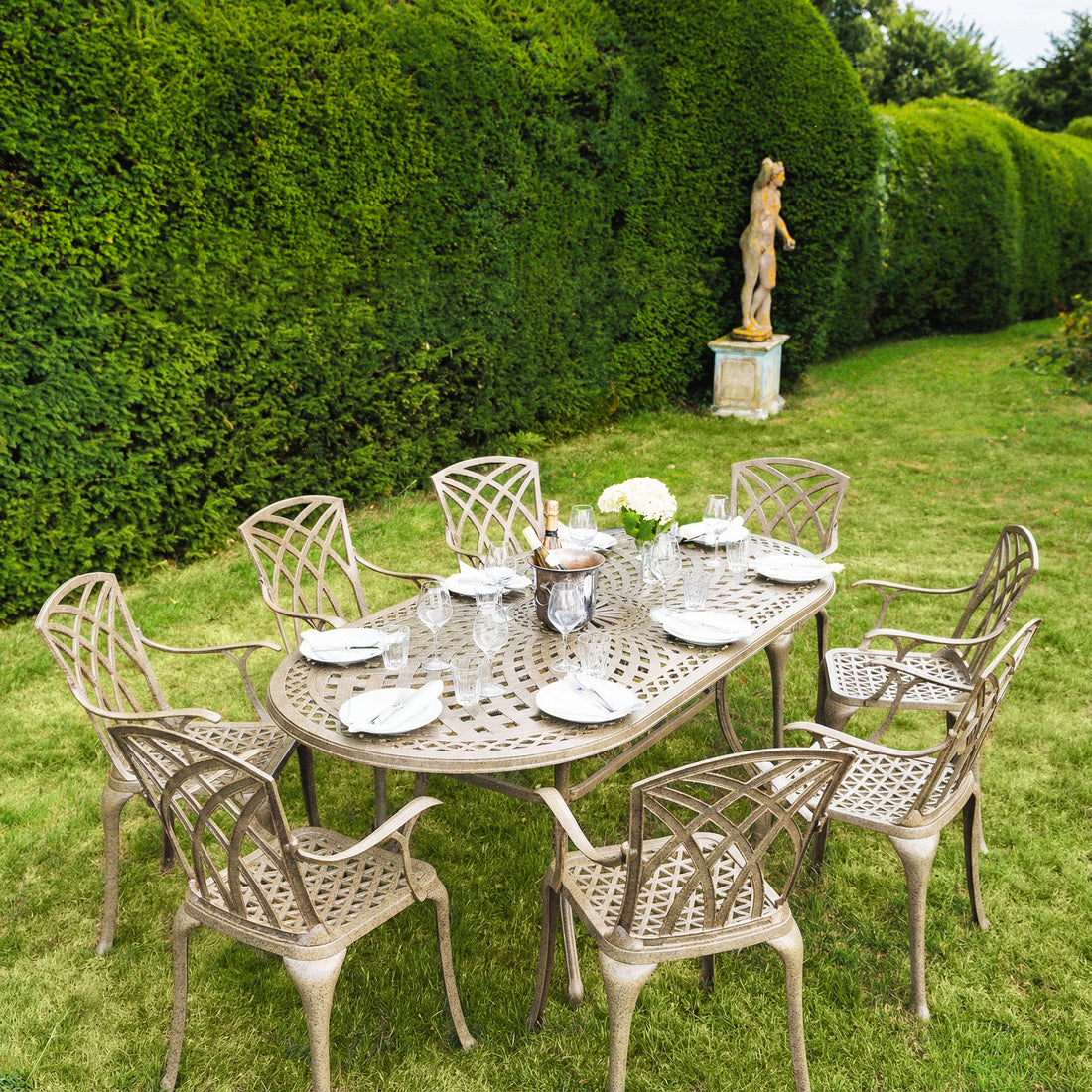 CATHERINE Tisch (8 Personen Set)