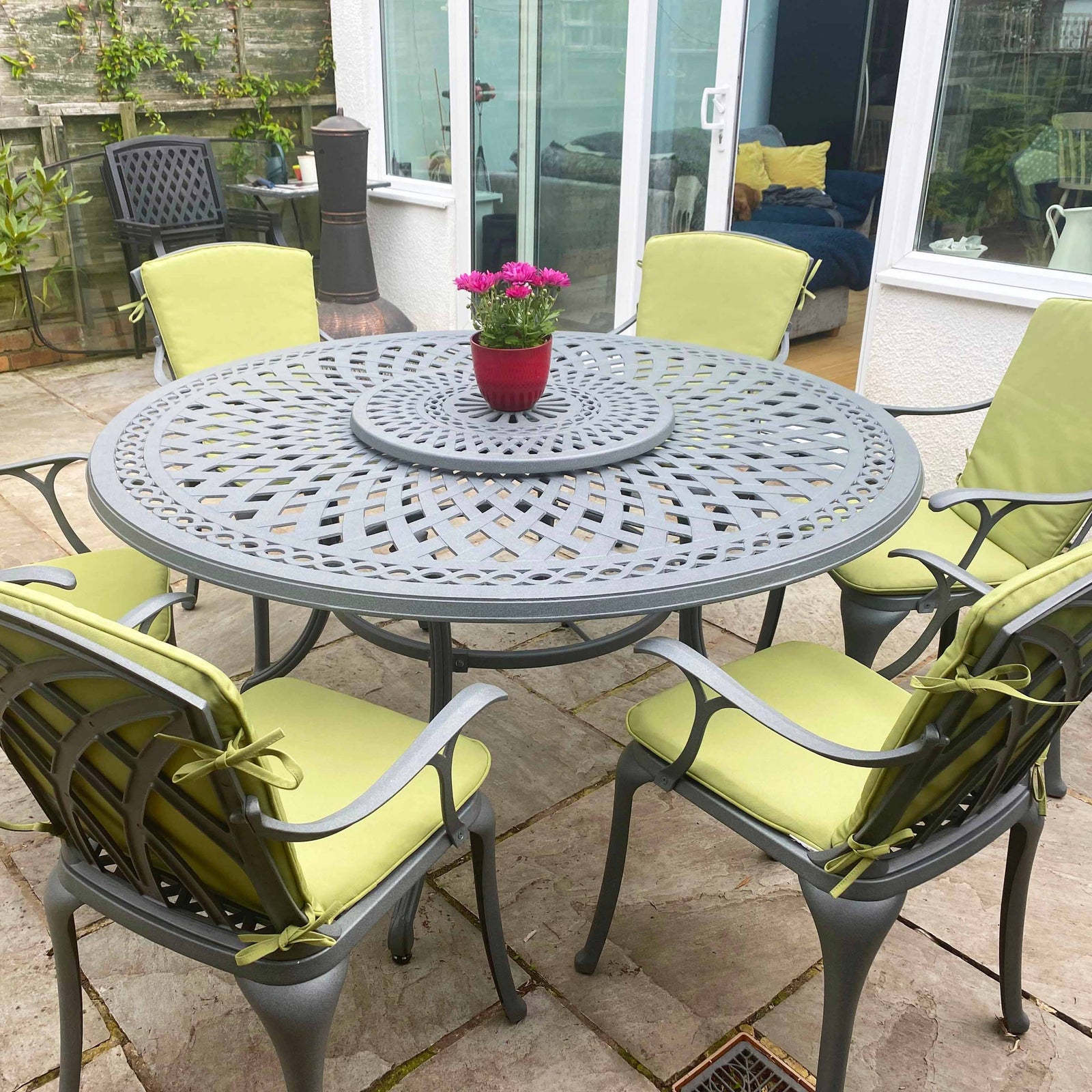 FRANCES Tisch (8 Personen Set)