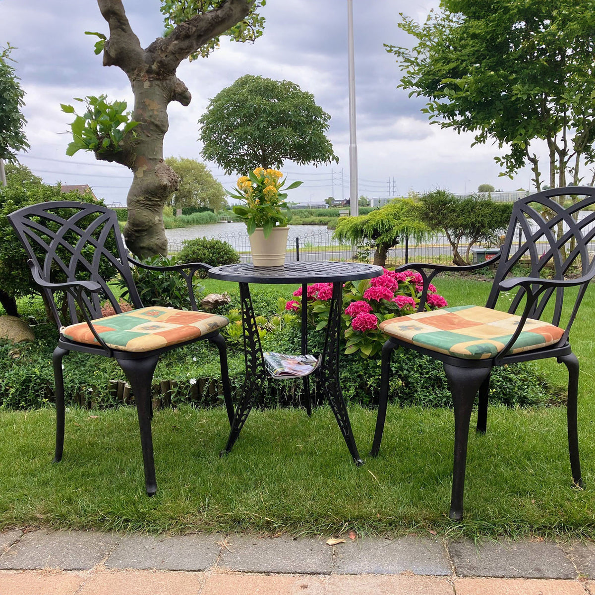 Bistro-Set Ivy in Bronze - 1 Tisch & 2 Stühle