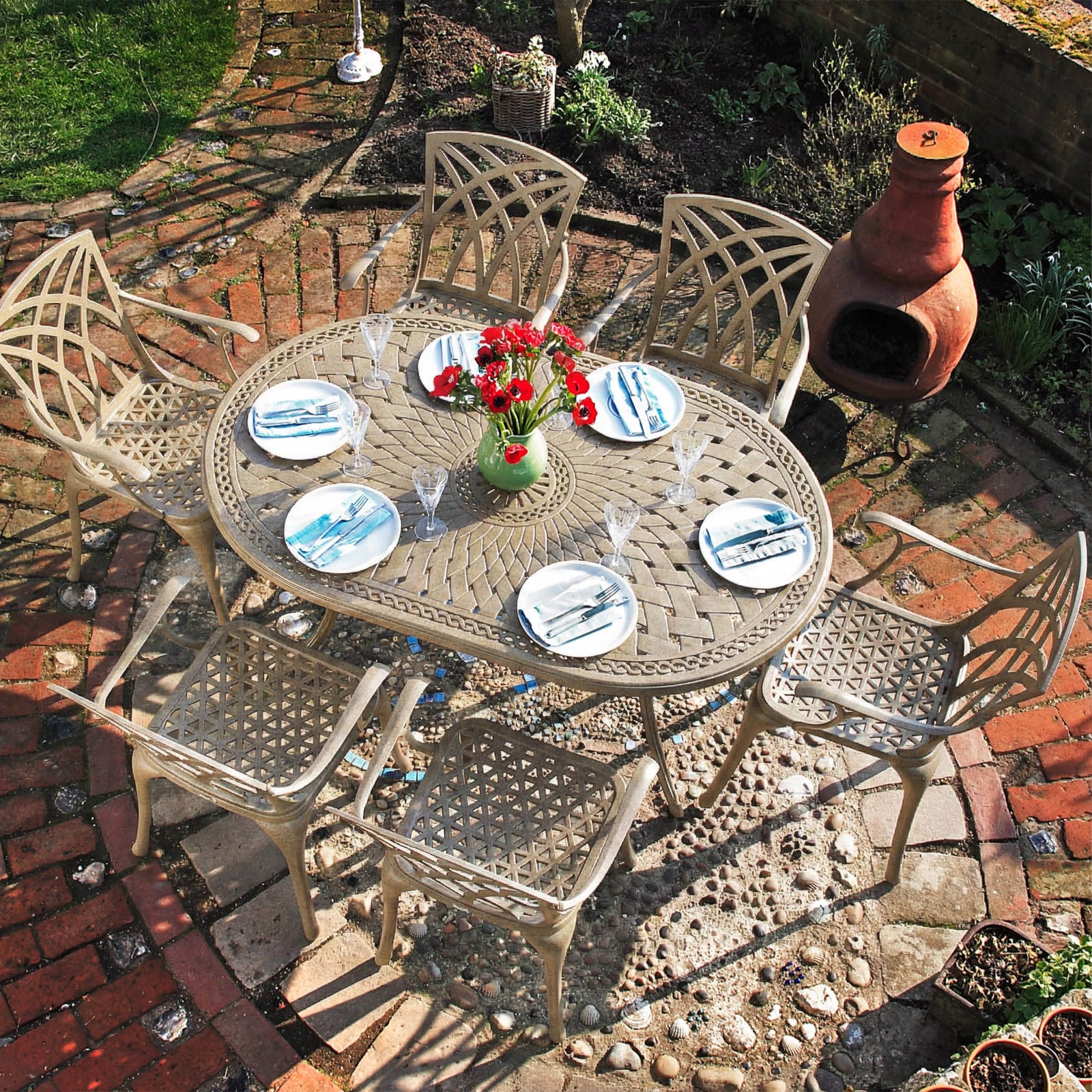 JUNE Tisch (4 Personen Set)