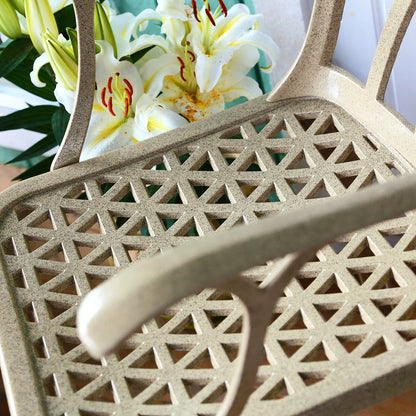 Stuhl April - Sandstein