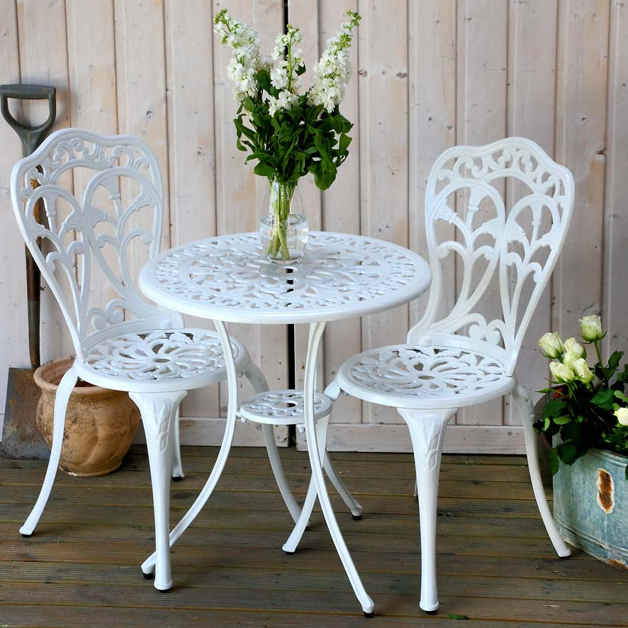 Tulip Bistro Set (Tisch mit 2 Stühlen)
