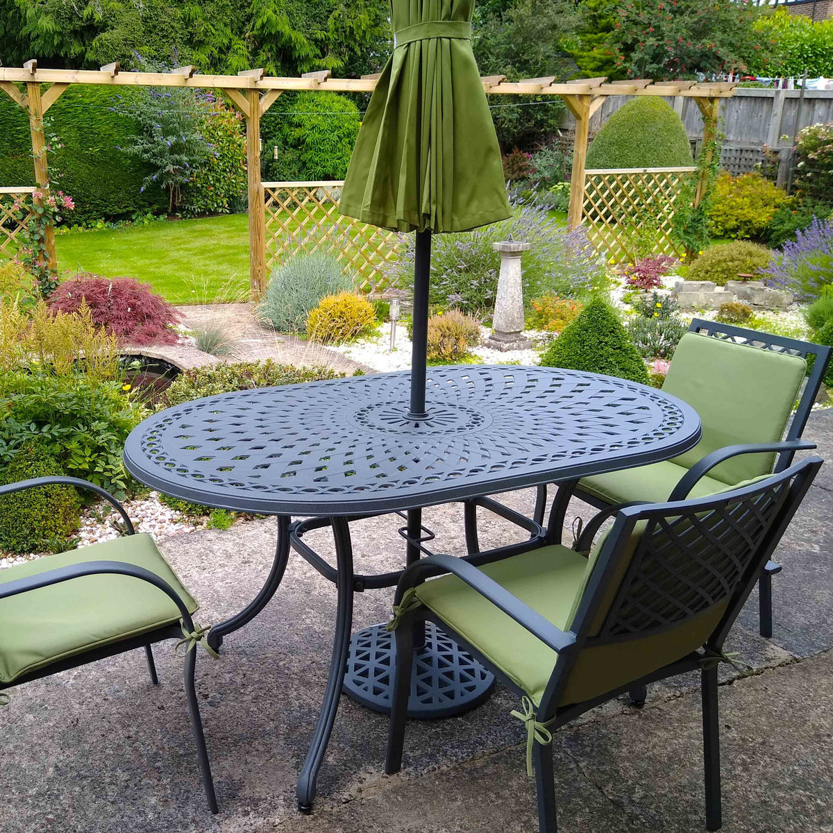 JUNE Tisch (4 Personen Set)