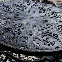 Vorschau: Choose our Flora Aluminium garden table for its beautiful design