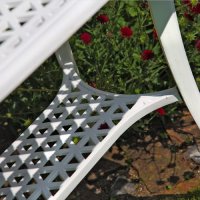Vorschau: White metal claire garden side table 9